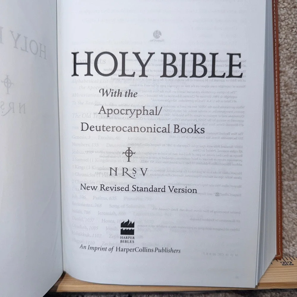 HarperOne NRSV Holy Bible with Apocrypha Two Tone Tan Brown Faux Leather 2007